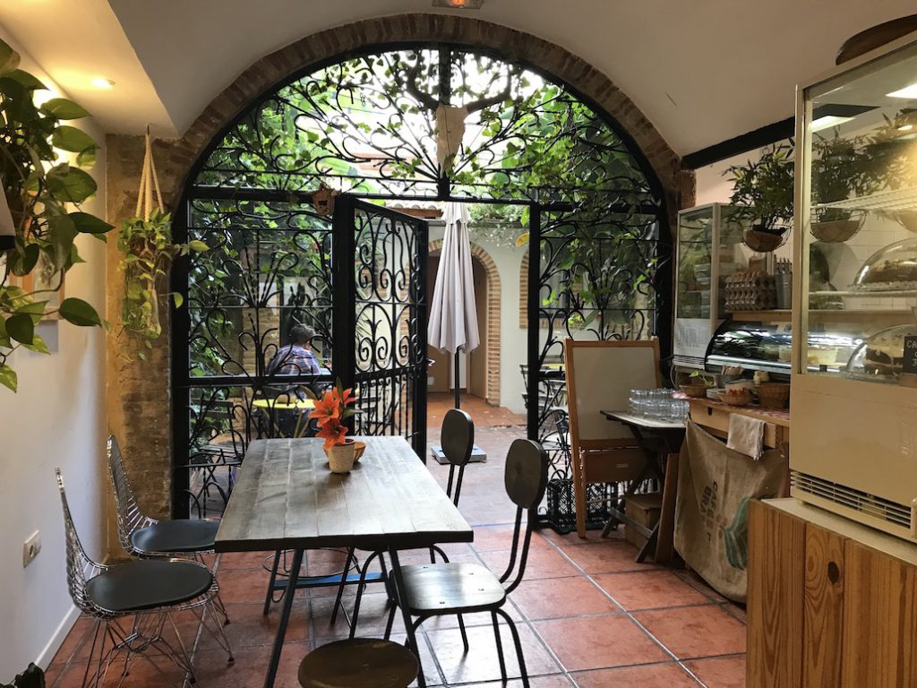 Koffie en wifi in Ruzafa, Valencia (Spanje)