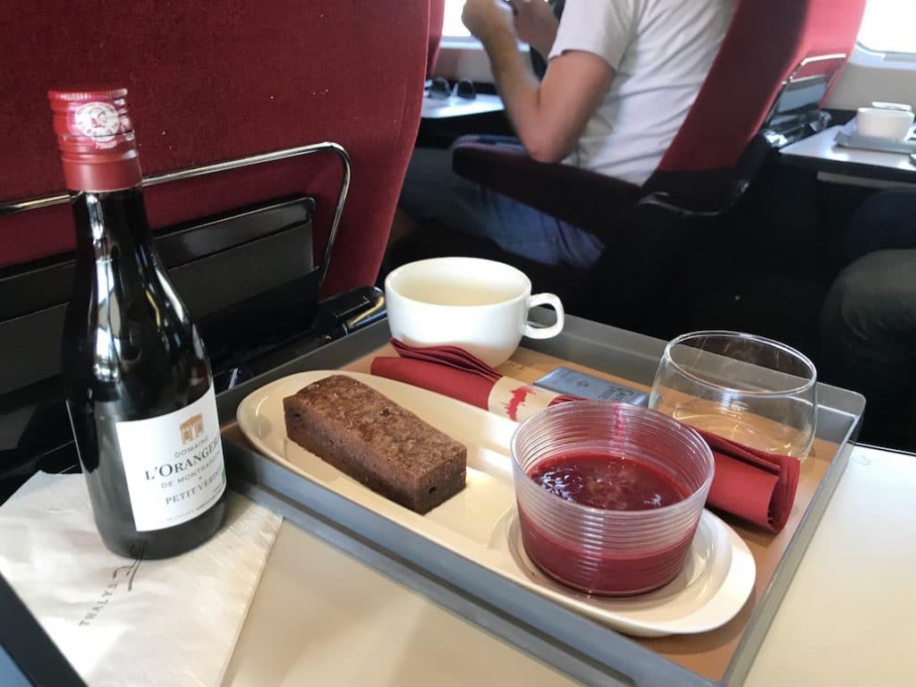 De snack aan boord van de Thalys 1e klas Premium naar Parijs