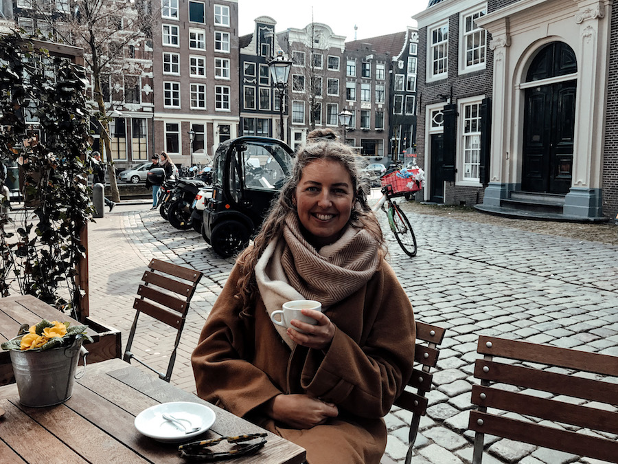 Koffie hotspot Quartier Putain op de Wallen in Amsterdam