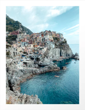 Pastel houses in Manarola, Cinque Terre