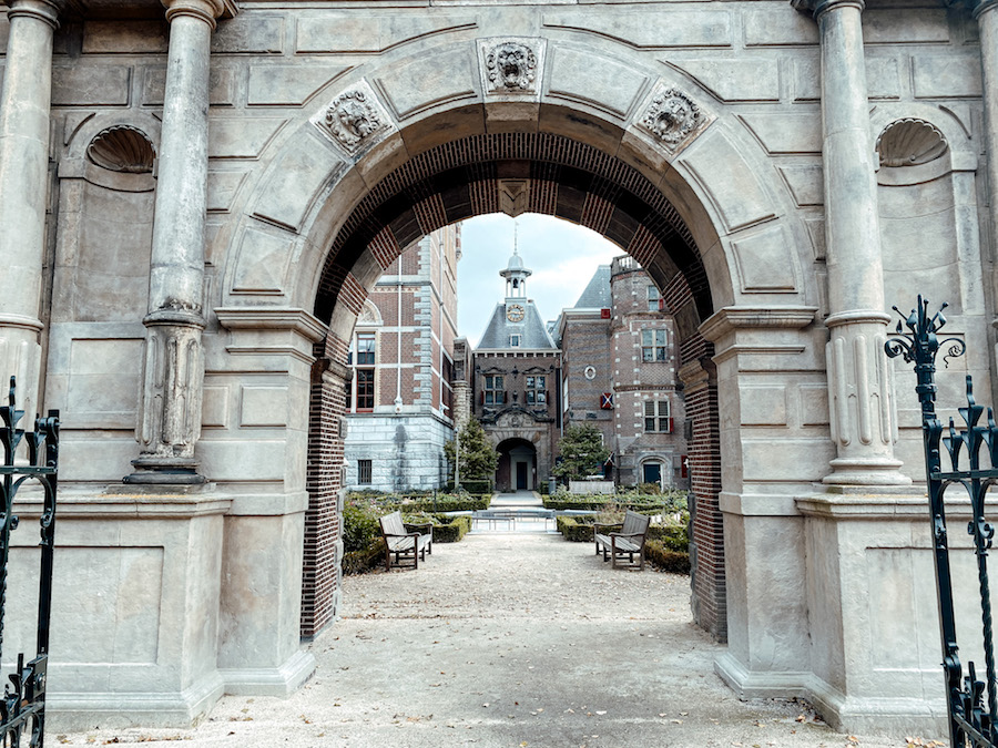 Verborgen plekjes in Amsterdam: de tuin van het Rijksmuseum