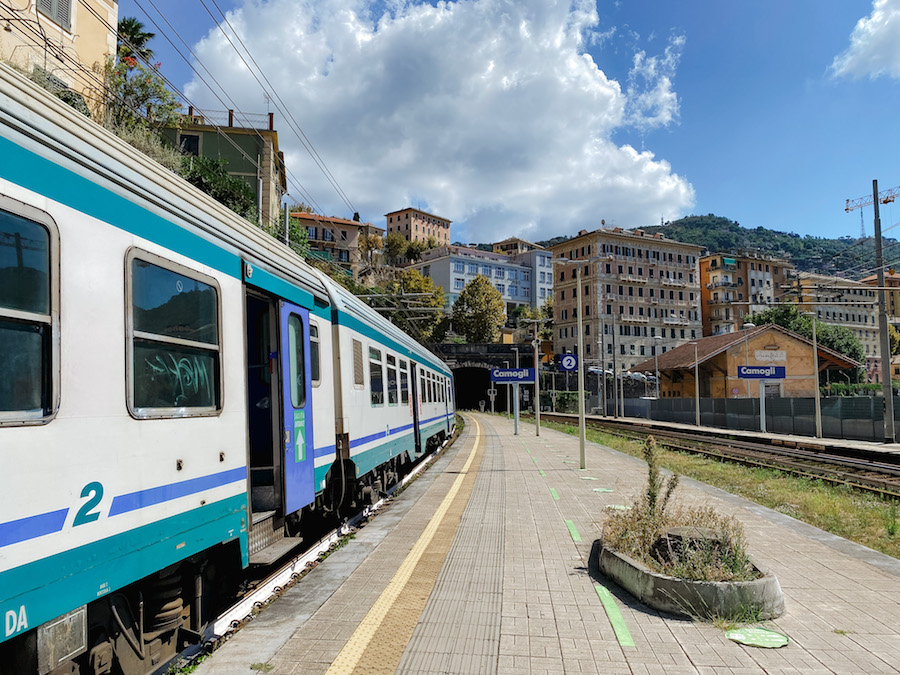 Het treinstation van Camogli, Italië