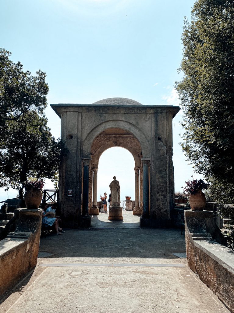 De Tempel van Ceres in Villa Cimbrone, Italië