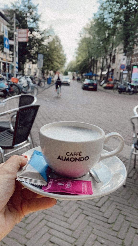 Leuke koffietentjes in Den Haag: Caffè Almondo