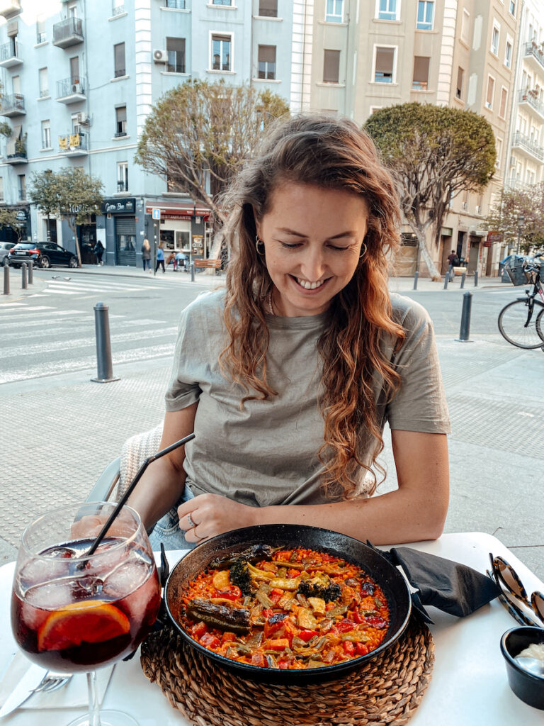 Doen in Valencia: paella eten