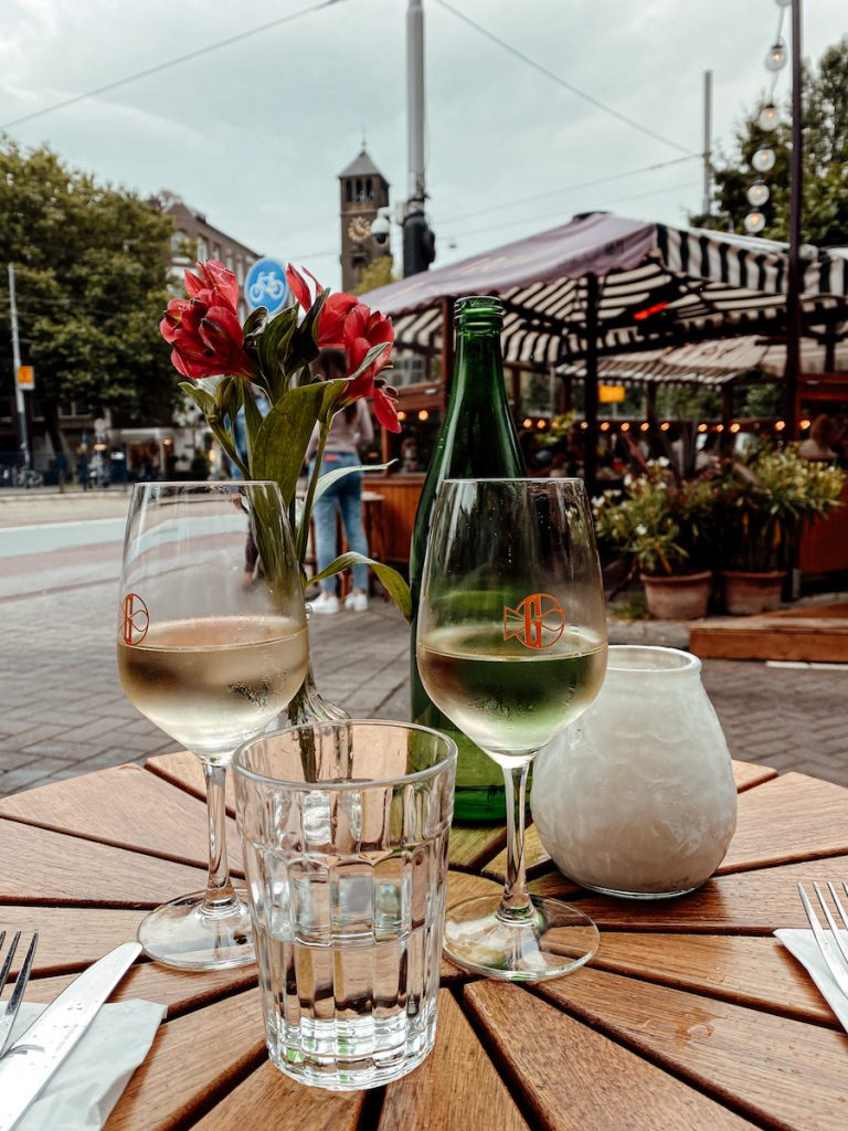 Borrelen in Amsterdam-Zuid bij Bonnie