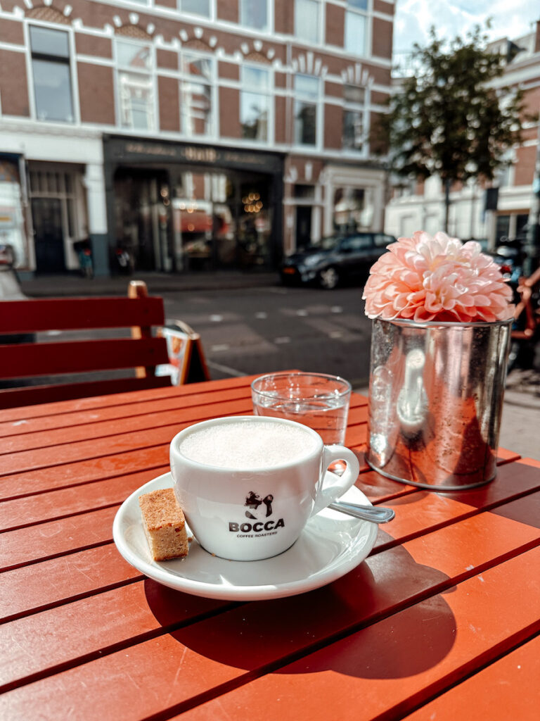Nieuwe koffiebar in Den Haag: léon blum op de Weimarstraaat