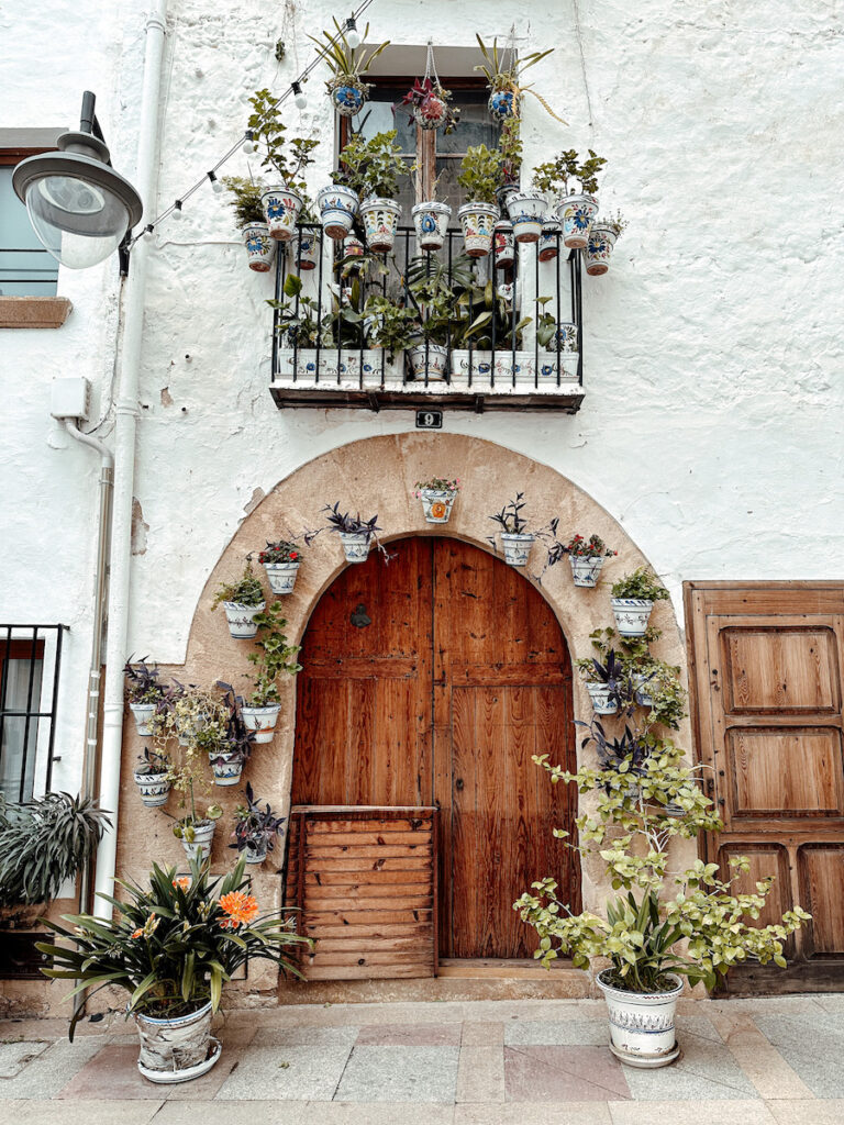 Door het oude centrum van Jávea wandelen