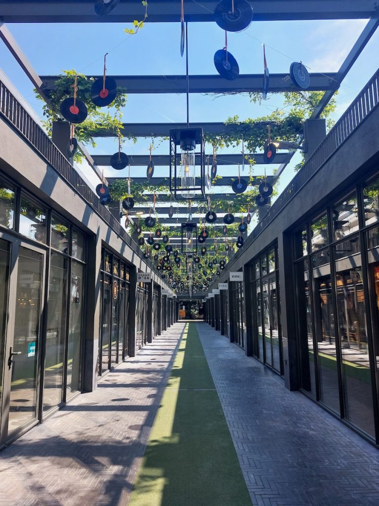 Winkelen bij de Houtmarktpassage in Breda